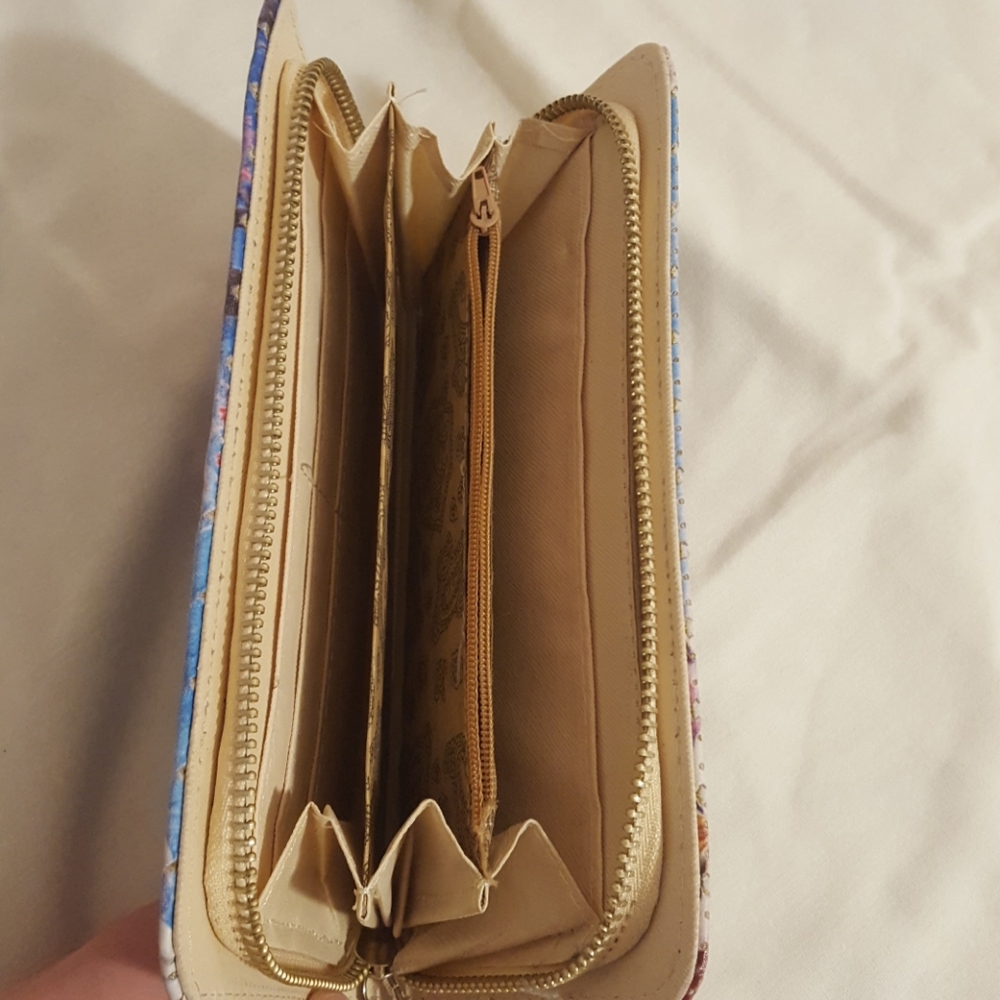 Wallet - Picture 2 of 3